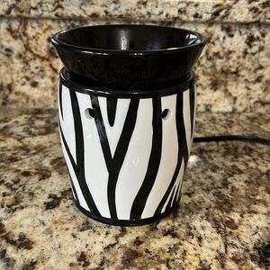 Zebra Scentsy Warmer
